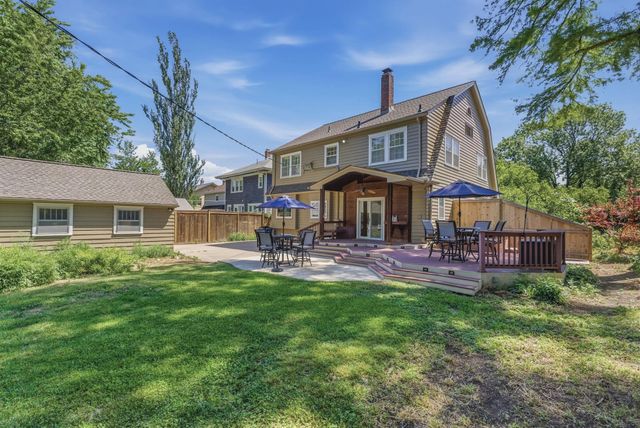441 N Roosevelt Ave., Wichita, KS 67208