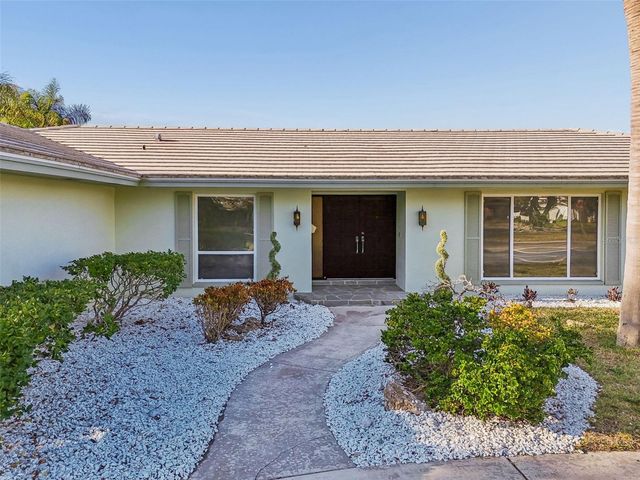 4415 CLEARWATER HARBOR DRIVE N, Largo, FL 33770