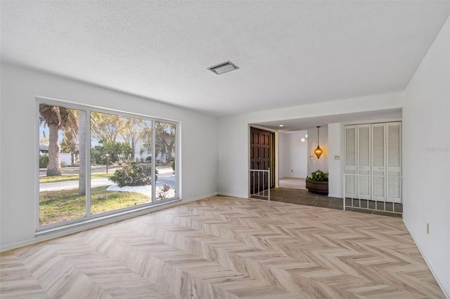 4415 CLEARWATER HARBOR DRIVE N, Largo, FL 33770