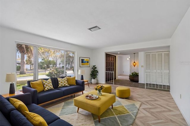 4415 CLEARWATER HARBOR DRIVE N, Largo, FL 33770