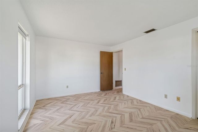 4415 CLEARWATER HARBOR DRIVE N, Largo, FL 33770