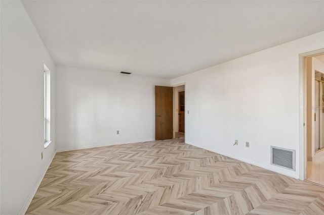 4415 CLEARWATER HARBOR DRIVE N, Largo, FL 33770