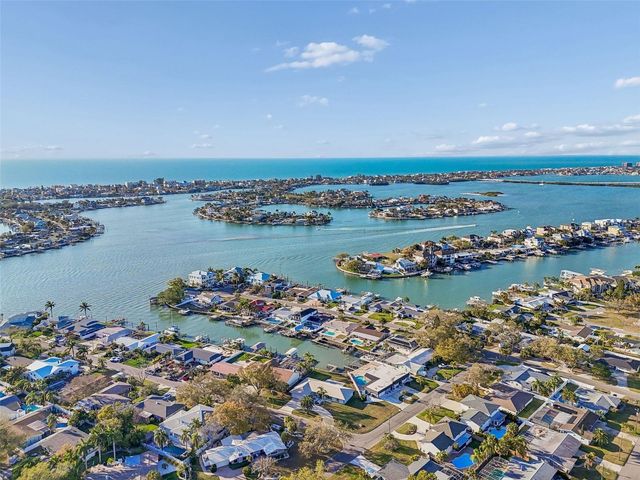 4415 CLEARWATER HARBOR DRIVE N, Largo, FL 33770