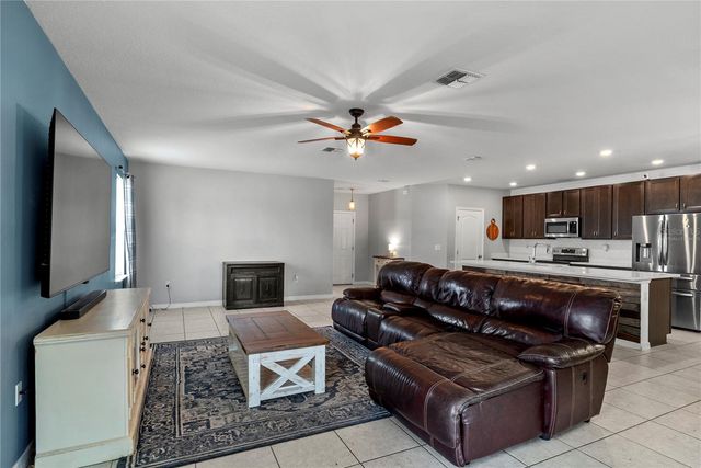 15266 AQUARIUS WAY, Mascotte, FL 34753