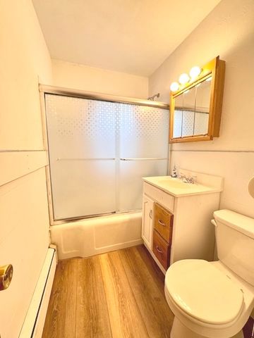 712 S Ottawa Avenue, Dixon, IL 61021