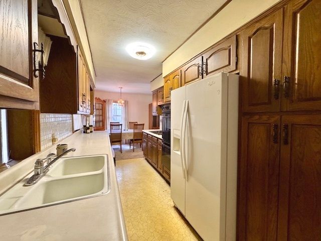 712 S Ottawa Avenue, Dixon, IL 61021