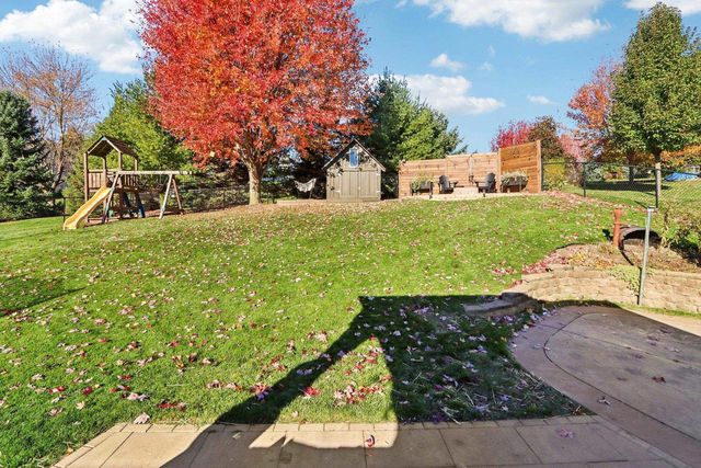 712 Brookview Trail, Mount Horeb, WI 53572