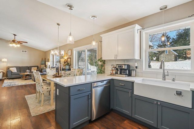 712 Brookview Trail, Mount Horeb, WI 53572