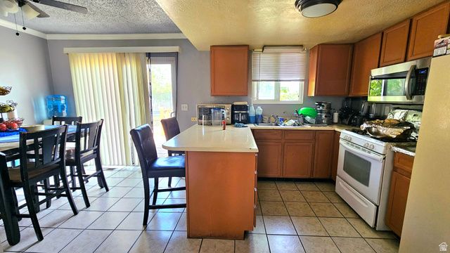 6679 S 3235 W, West Jordan, UT 84084