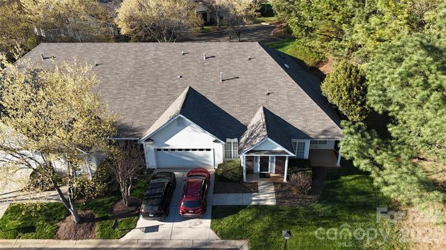 6204 Half Dome Drive, Charlotte, NC 28269