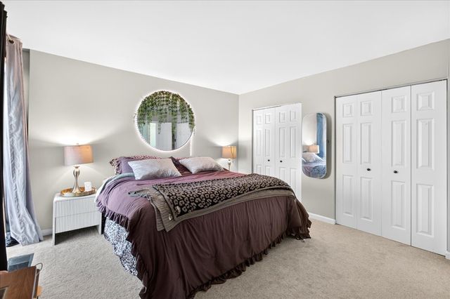 5603 Lakeside Drive 3C, Lisle, IL 60532