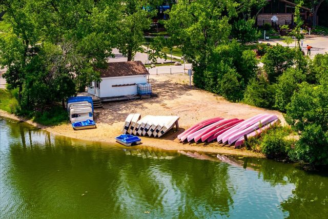 5603 Lakeside Drive 3C, Lisle, IL 60532