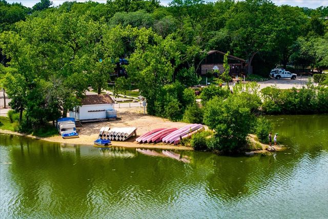 5603 Lakeside Drive 3C, Lisle, IL 60532