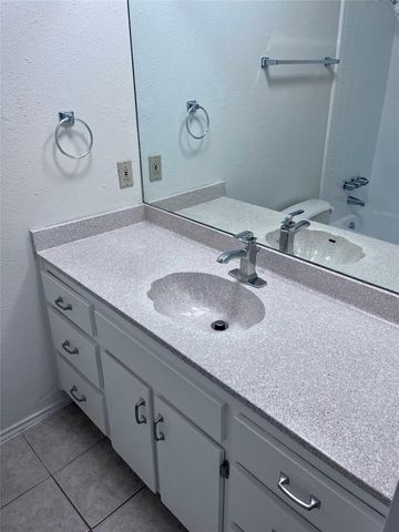 4010 Cima Serena DR B, Austin, TX 78759