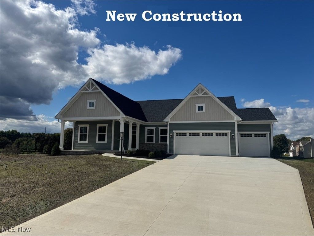 3587 Marys Way Avenue NW, Lehigh Twp, OH 44646