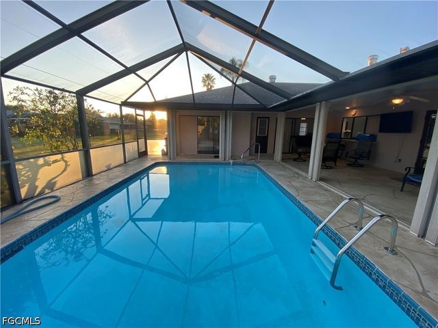 534 SE 34th TER, Cape Coral, FL 33904