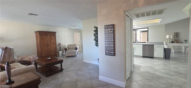 534 SE 34th TER, Cape Coral, FL 33904