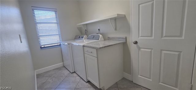 534 SE 34th TER, Cape Coral, FL 33904