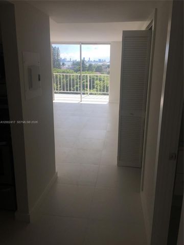 6900 Bay Dr 5A, Miami Beach, FL 33141