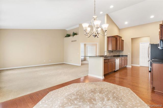 2068 Glenwood Drive, Sterling Heights, MI 48310