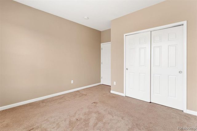 2068 Glenwood Drive, Sterling Heights, MI 48310