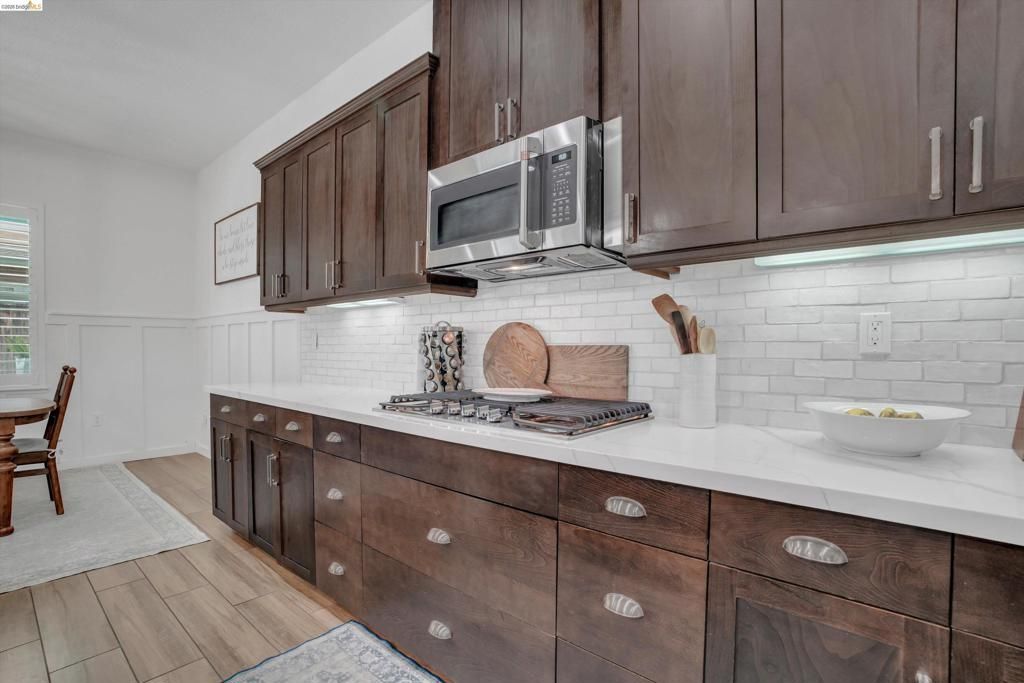 Image 13 of property listing at 412 Lakehead Ct, Discovery Bay, CA 94505