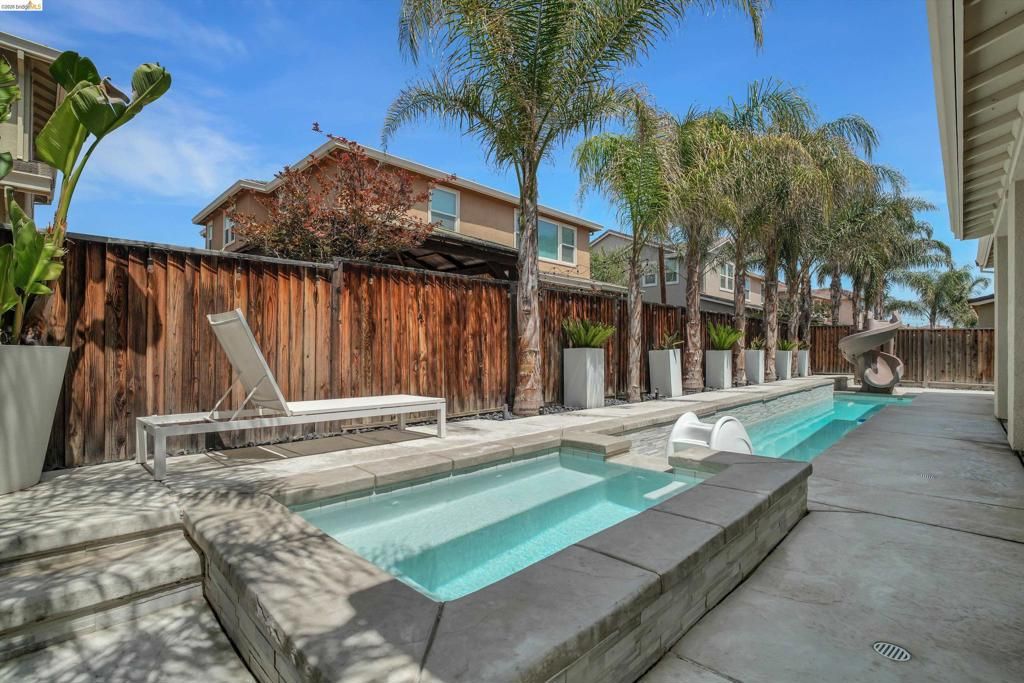 Image 36 of property listing at 412 Lakehead Ct, Discovery Bay, CA 94505