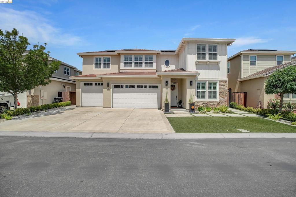 Image 4 of property listing at 412 Lakehead Ct, Discovery Bay, CA 94505