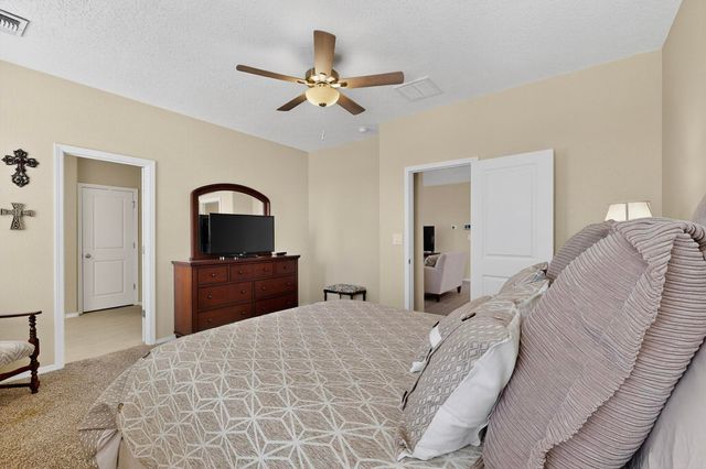 1994 Tesoro Loop NW, Los Lunas, NM 87031