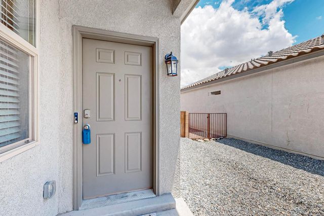 1994 Tesoro Loop NW, Los Lunas, NM 87031