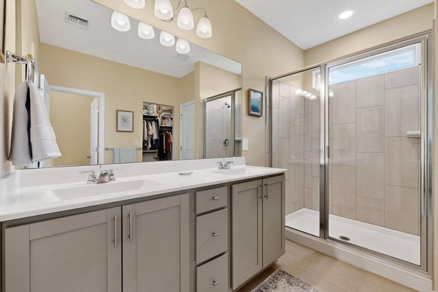 1994 Tesoro Loop NW, Los Lunas, NM 87031