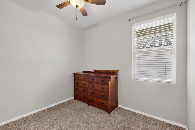 1994 Tesoro Loop NW, Los Lunas, NM 87031