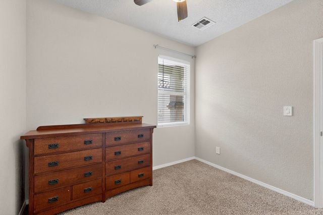 1994 Tesoro Loop NW, Los Lunas, NM 87031