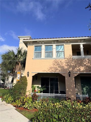 2970 N St John Dr, Cooper City, FL 33024