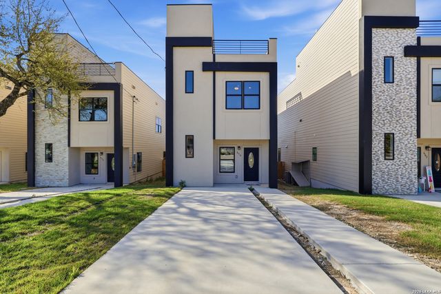 656 Canyon Circle, Canyon Lake, TX 78133