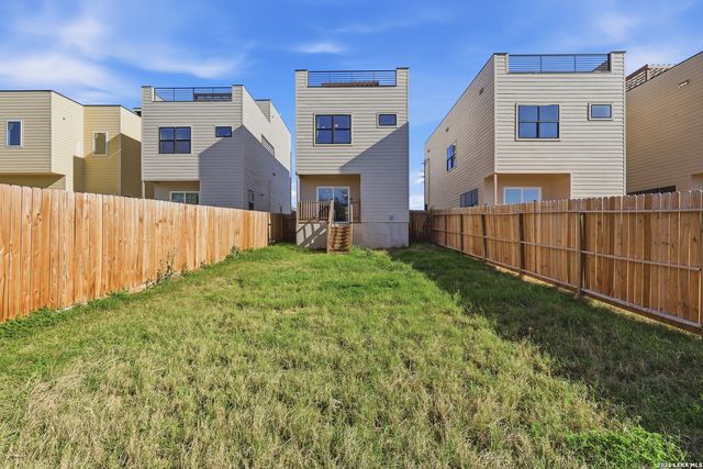 656 Canyon Circle, Canyon Lake, TX 78133