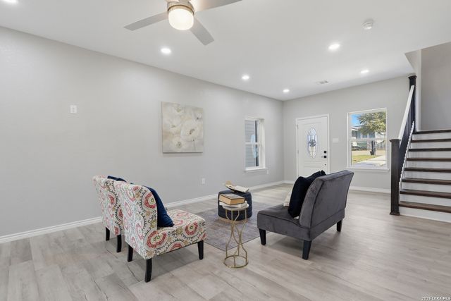 656 Canyon Circle, Canyon Lake, TX 78133