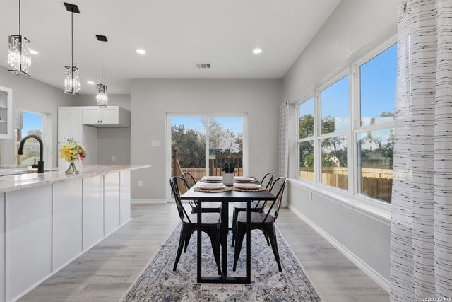 656 Canyon Circle, Canyon Lake, TX 78133