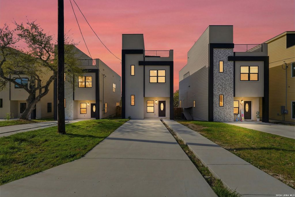 656 Canyon Circle, Canyon Lake, TX 78133