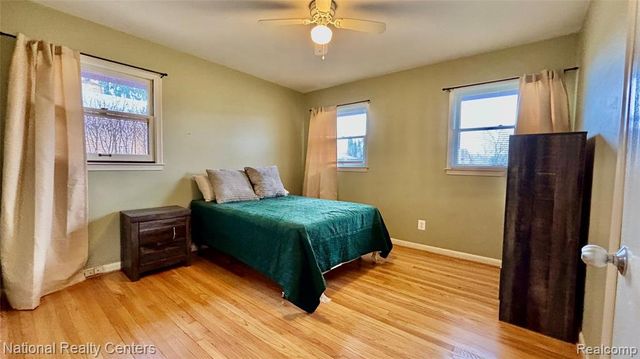 18904 Hilton Drive, Southfield, MI 48075