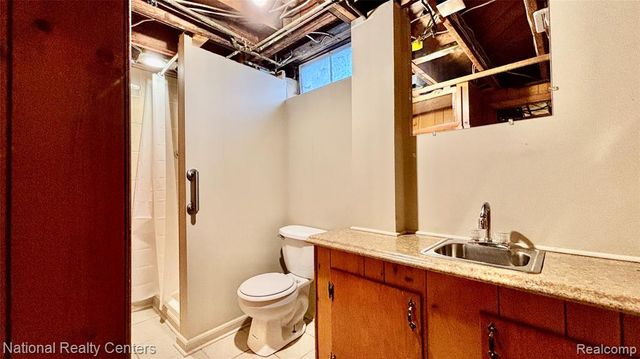 18904 Hilton Drive, Southfield, MI 48075