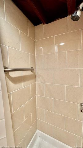 18904 Hilton Drive, Southfield, MI 48075