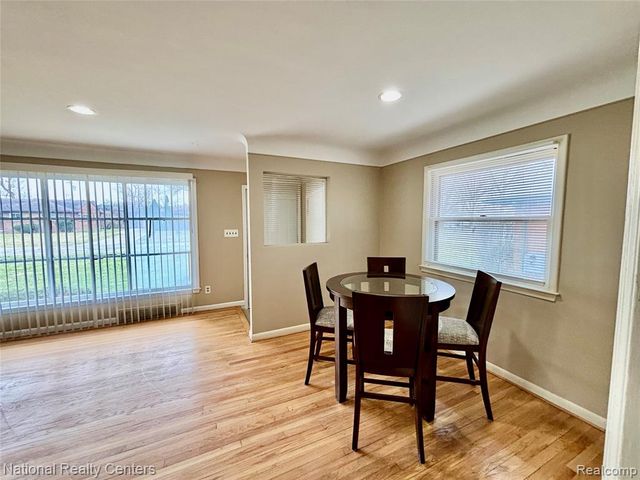 18904 Hilton Drive, Southfield, MI 48075