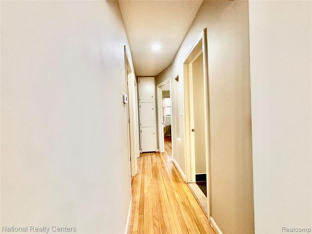 18904 Hilton Drive, Southfield, MI 48075