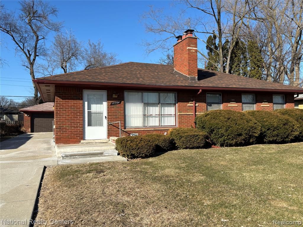 18904 Hilton Drive, Southfield, MI 48075