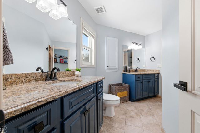 6024 HARBOR Court, Washington Twp, MI 48094