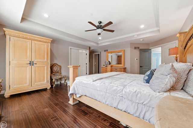 6024 HARBOR Court, Washington Twp, MI 48094