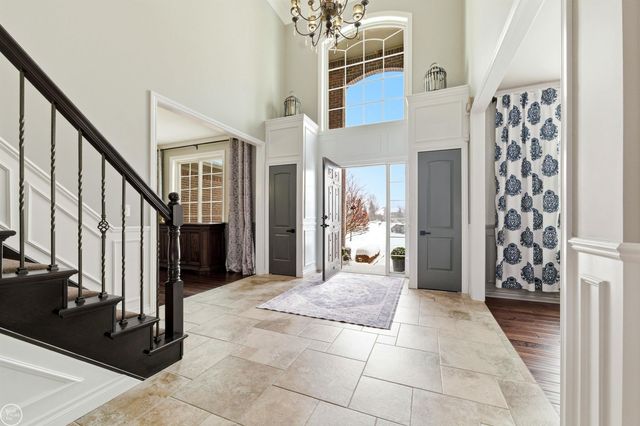 6024 HARBOR Court, Washington Twp, MI 48094