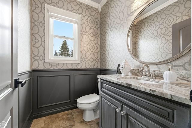 6024 HARBOR Court, Washington Twp, MI 48094