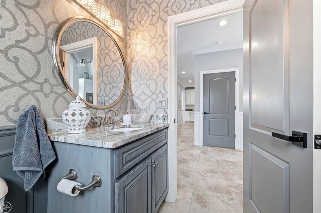 6024 HARBOR Court, Washington Twp, MI 48094
